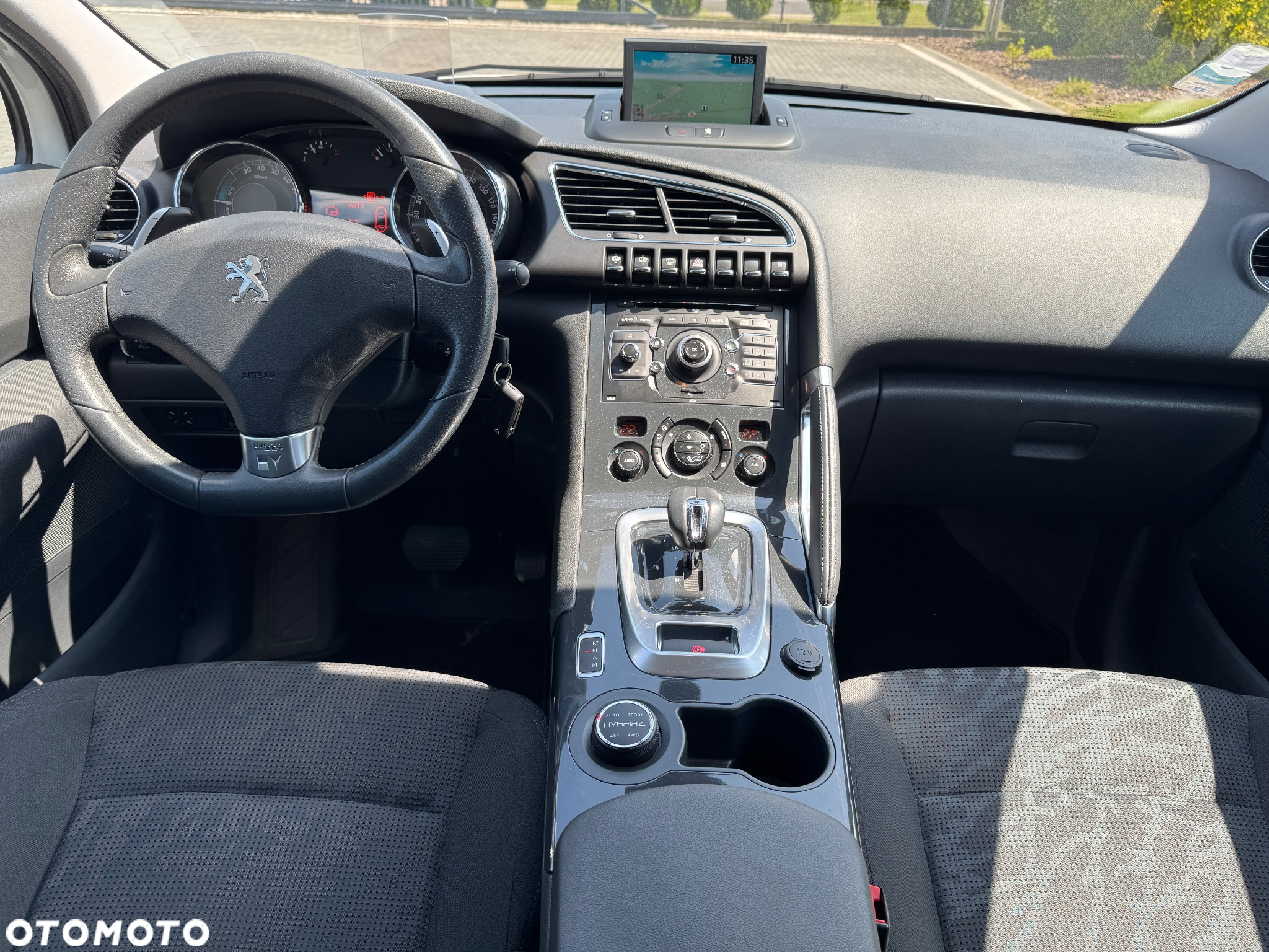 Peugeot 3008 2.0 HYbrid4 - 13
