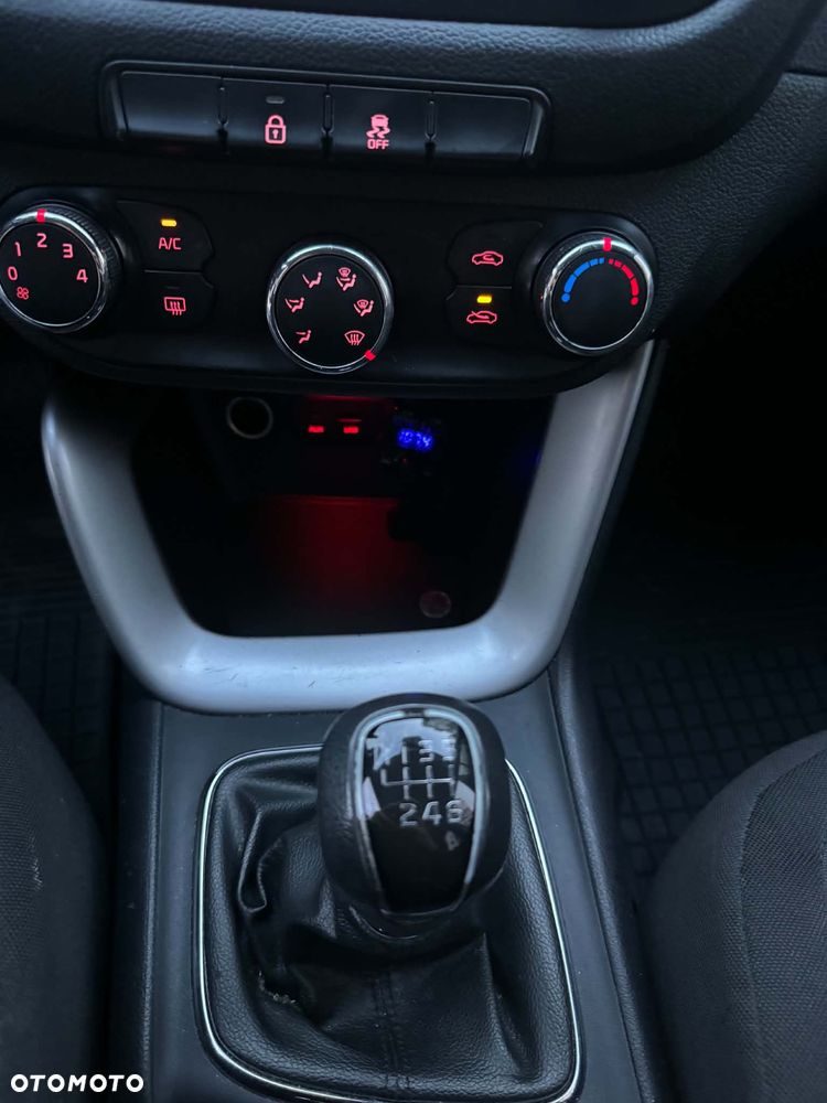 Kia Ceed 1.4 CRDi M - 12