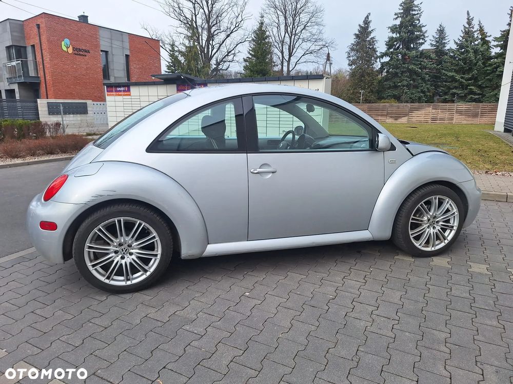 Volkswagen New Beetle 2.0 - 12