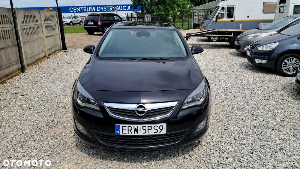Opel Astra GTC 1.6 Turbo Edition - 27