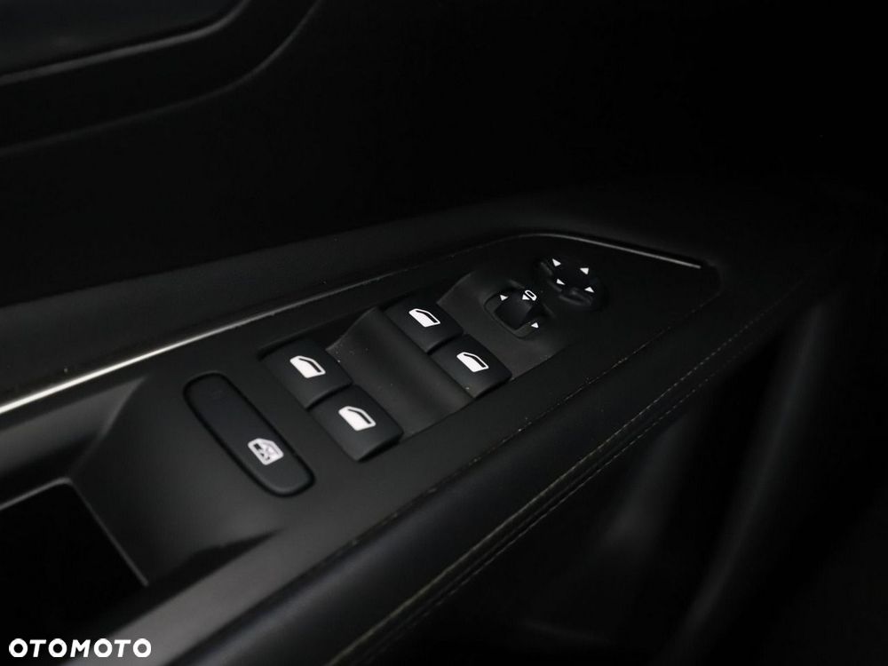 Peugeot 3008 1.2 PureTech Allure S&S EAT6 - 37