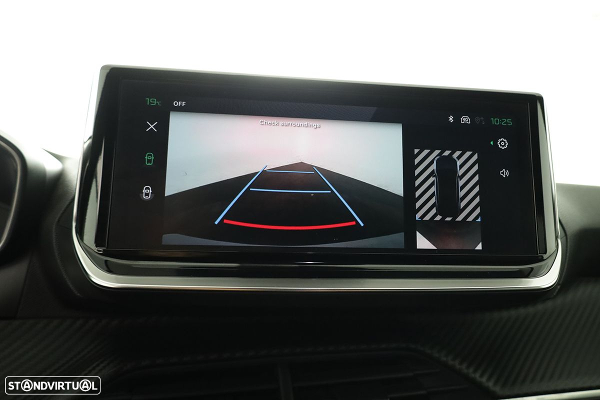 Peugeot 2008 1.2 PureTech Allure EAT8 - 12