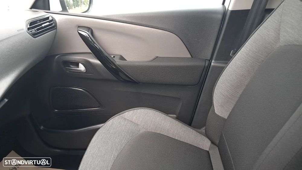 Citroën C4 Spacetourer 1.5 BlueHDi Shine EAT8 - 16