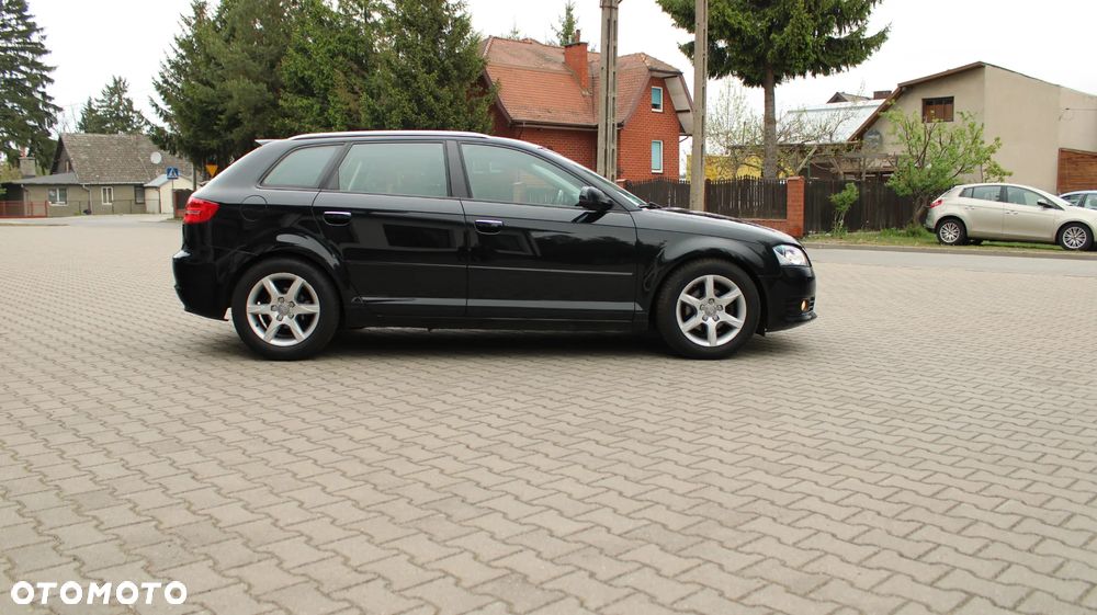 Audi A3 Sportback 1.6 TDI Attraction - 23