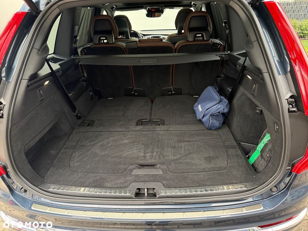 Volvo XC 90 - 32