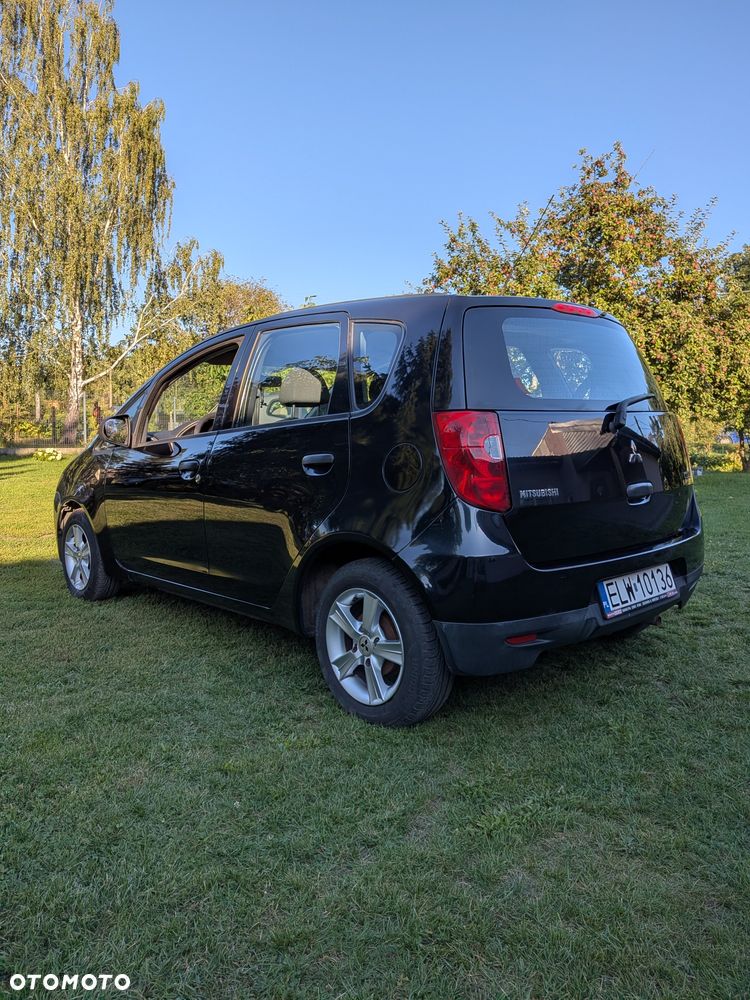 Mitsubishi Colt - 4