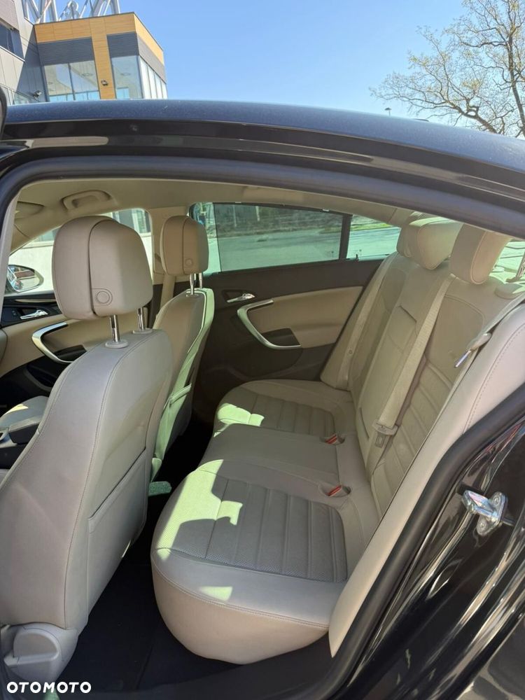 Opel Insignia - 18