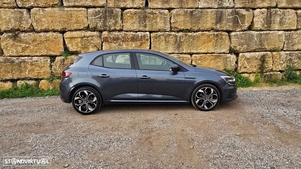 Renault Mégane 1.5 Blue dCi Intens - 4