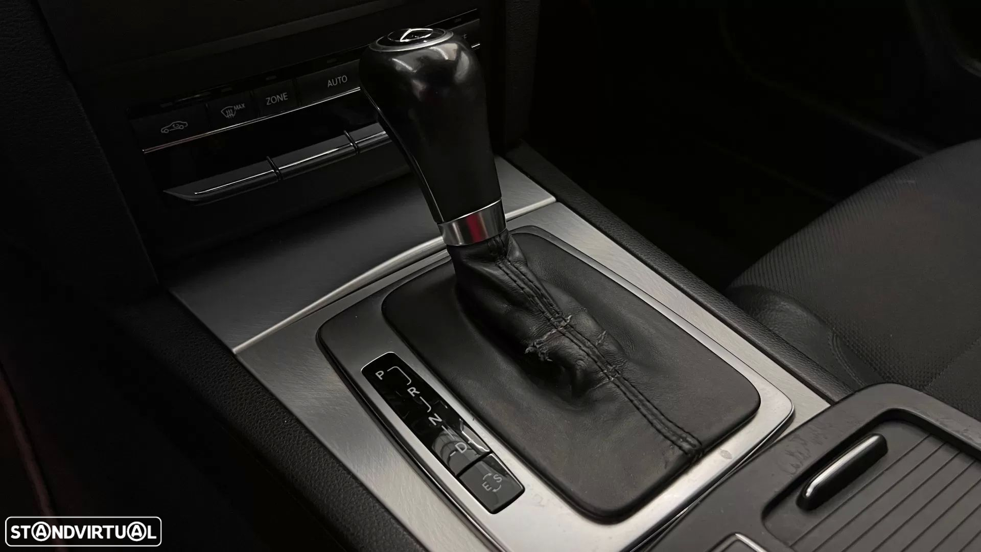 Mercedes-Benz E 250 CDi Avantgarde BlueEfficiency Auto - 18
