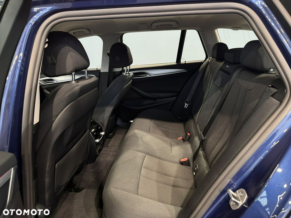 BMW Seria 5 - 17