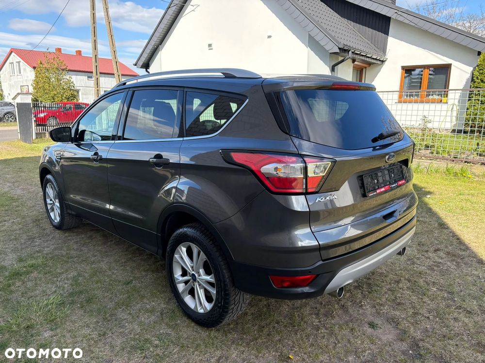 Ford Kuga 2.0 TDCi 2x4 Titanium - 8