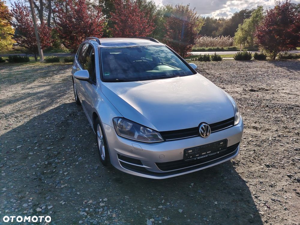 Volkswagen Golf - 6
