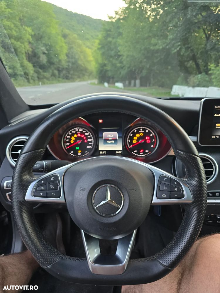 Mercedes-Benz C - 9