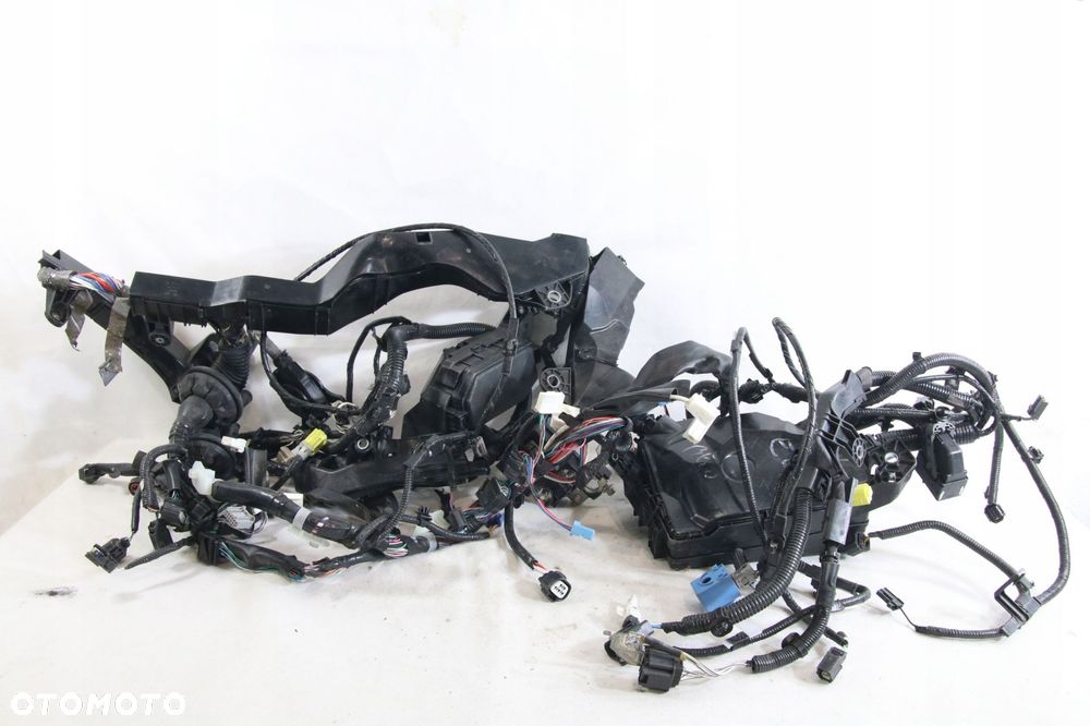 wiązka instalacja komory silnika toyota corolla xii 12 e21 1.6 vvti benzyna - 7