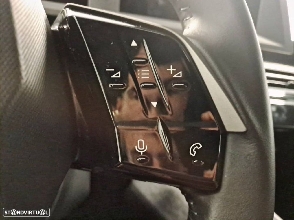 Peugeot 5008 1.2 Hybrid Allure e-DCS6 - 17