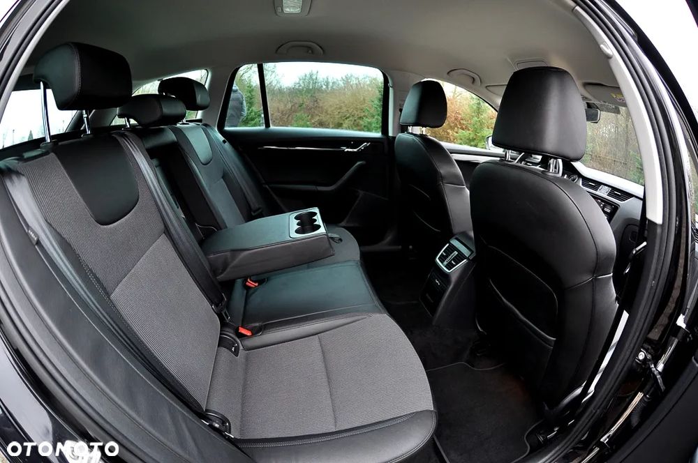 Skoda Octavia 1.6 TDI Premium Edition - 28