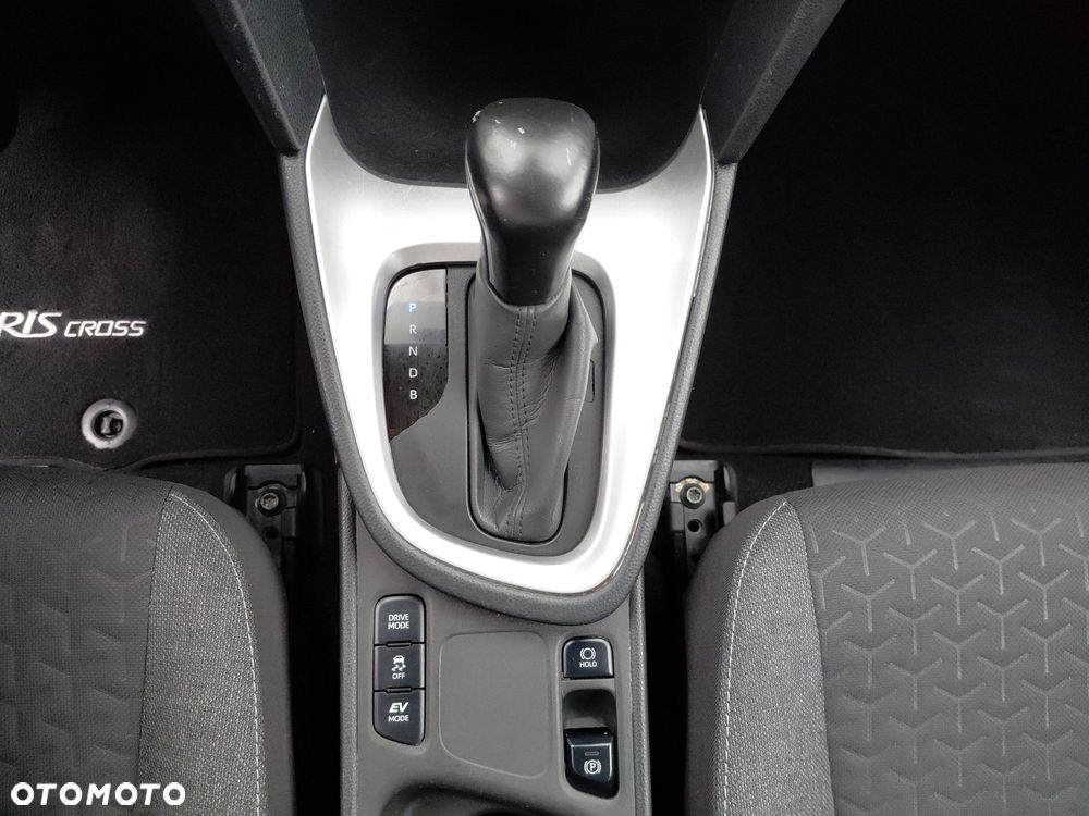 Toyota Yaris Cross Hybrid 1.5 Comfort - 25