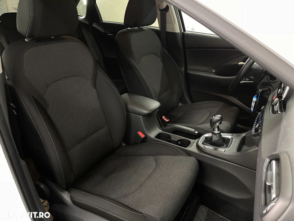 Hyundai i30 1.5 110CP M/T Highway - 10