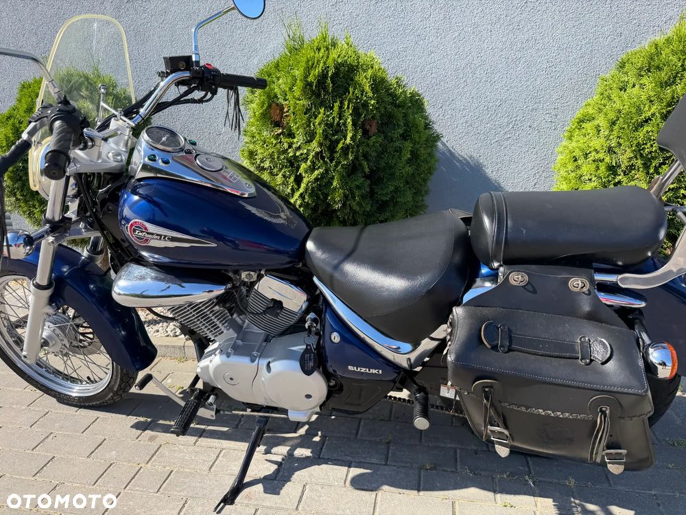 Suzuki Intruder - 36