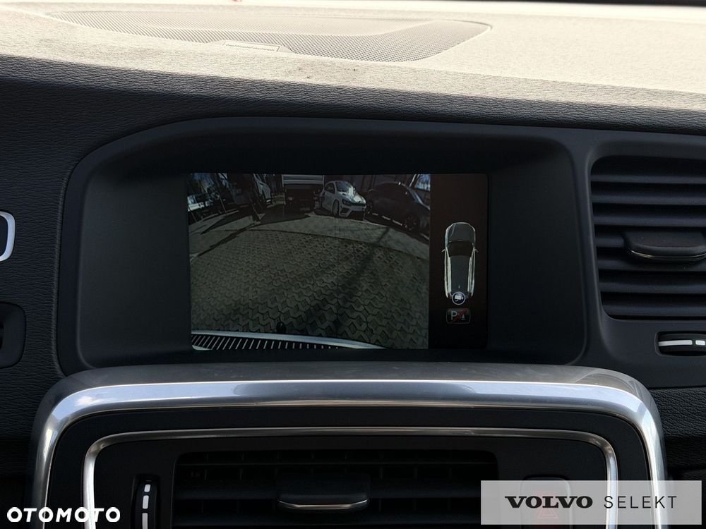 Volvo V60 Cross Country - 28