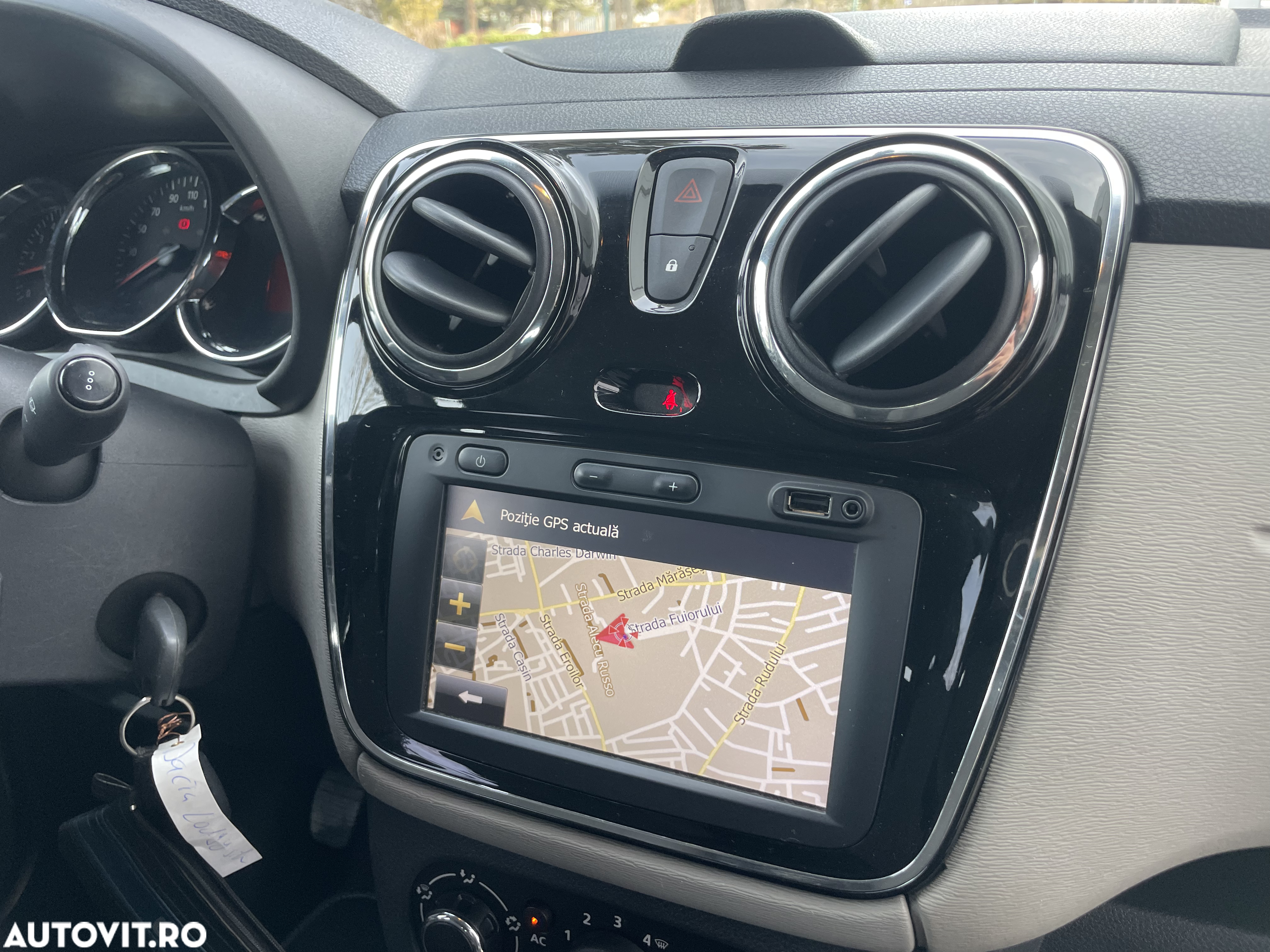 Dacia Lodgy 1.2 TCe 115 CP Laureate - 15