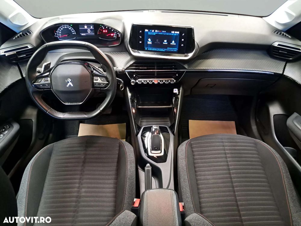Peugeot 208 1.2 L PureTech STT EAT8 Active - 7