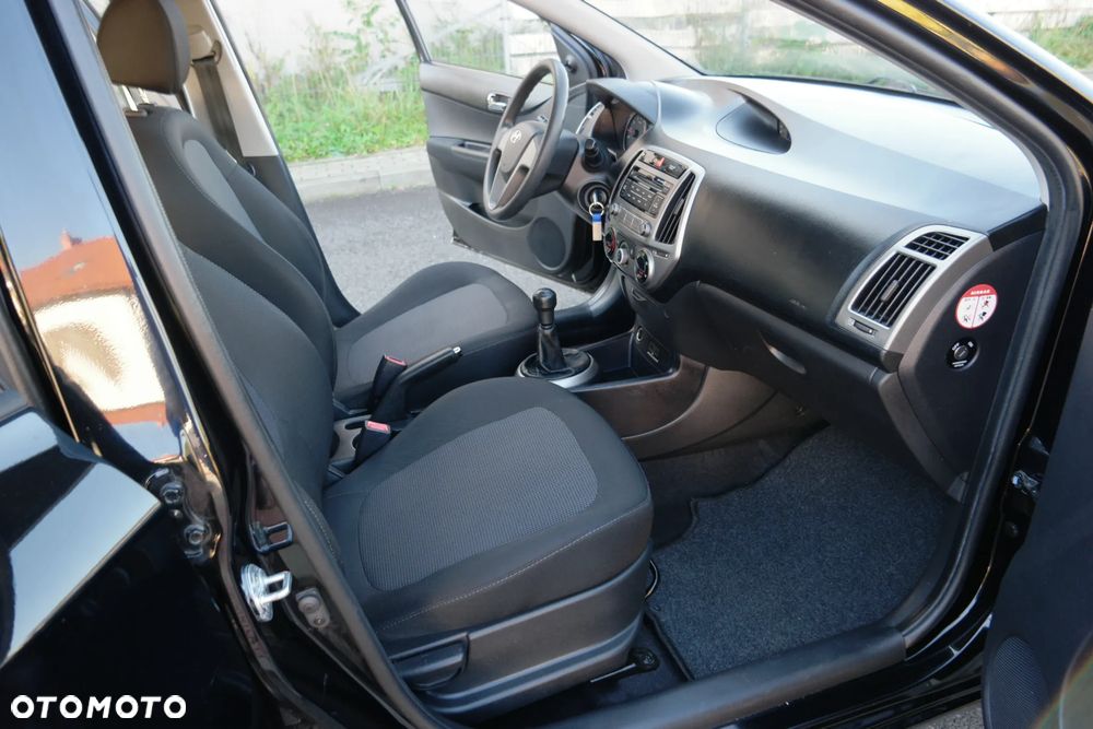 Hyundai i20 - 22