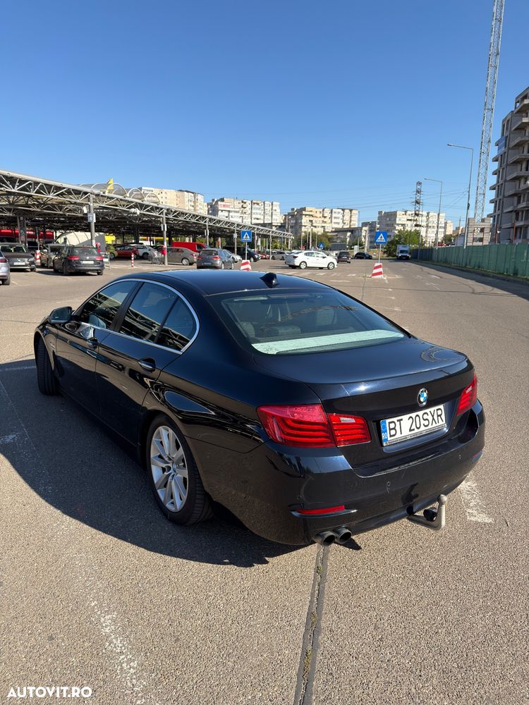 BMW Seria 5 530d xDrive AT - 8