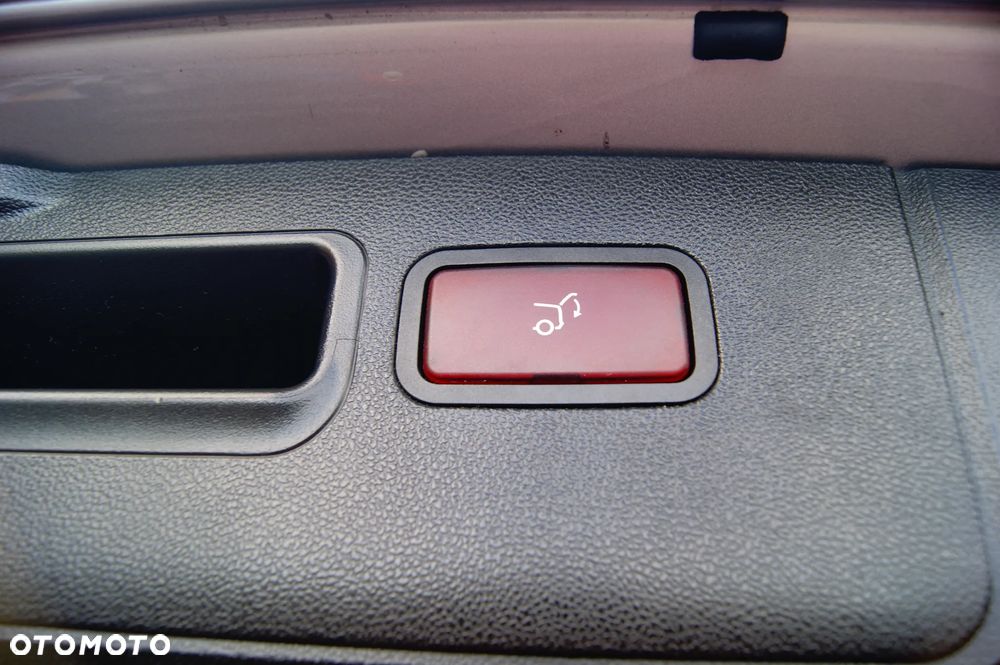 Mercedes-Benz Klasa R 500 4Matic 7G-TRONIC - 27