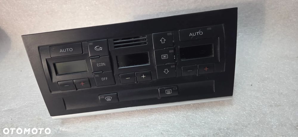 Panel klimatyzacji Audi A4 B6 -043AA - 2