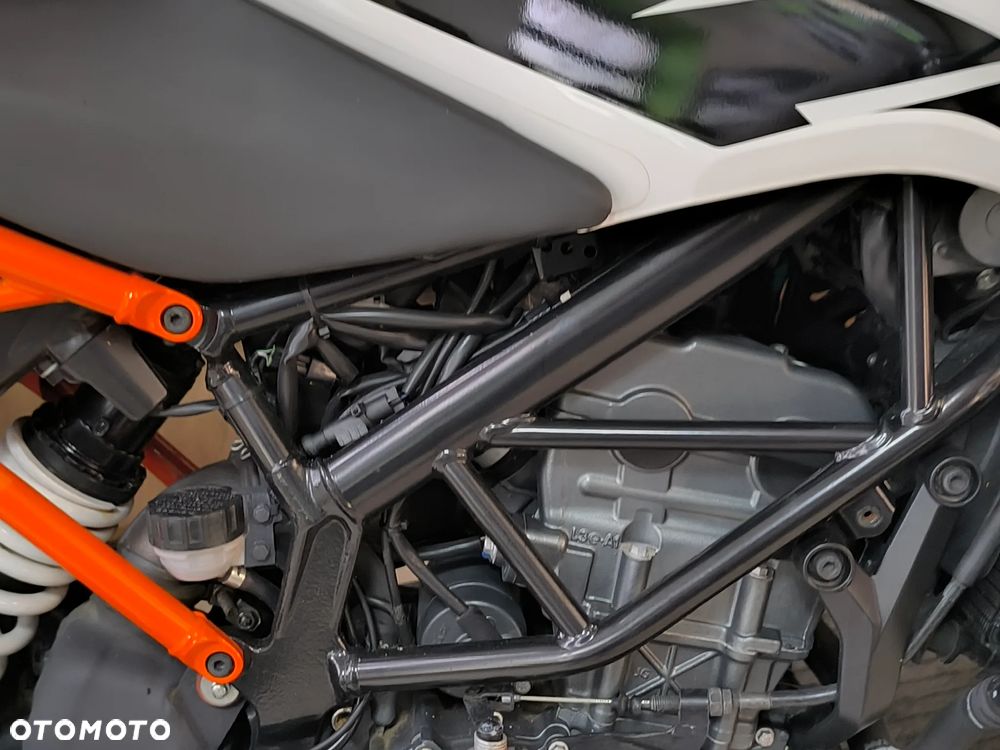 KTM Duke 125 - 13