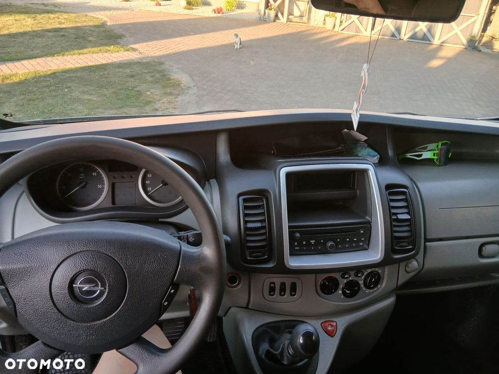 Opel Vivaro L2H1 2.9t - 7