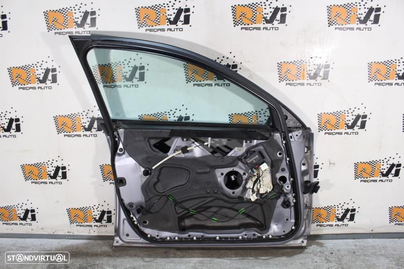 Porta Frente Esquerda Audi A6 (4F2, C6)  Porta Frontal Esquerda Audi A - 7