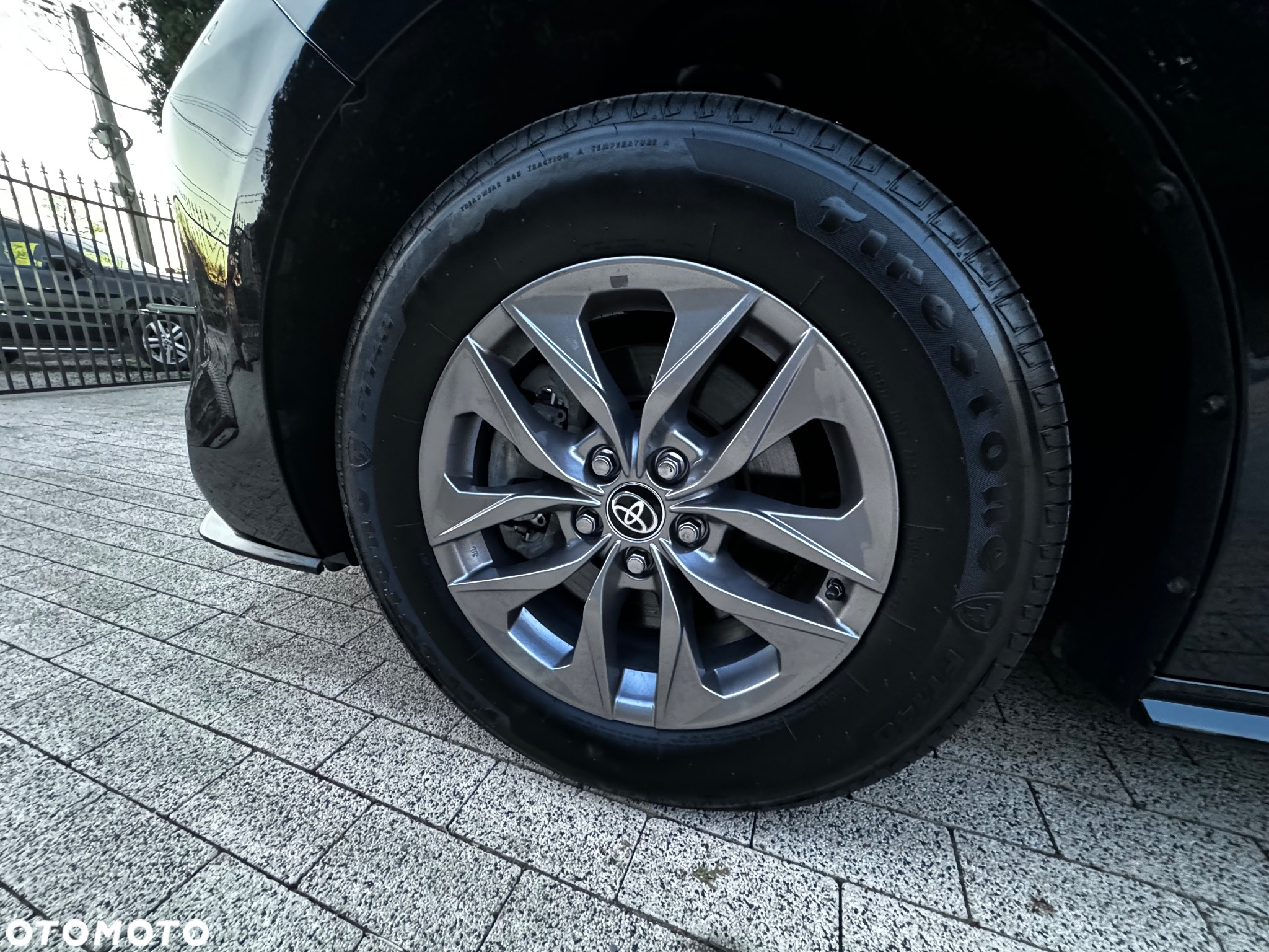 Toyota Sienna - 26