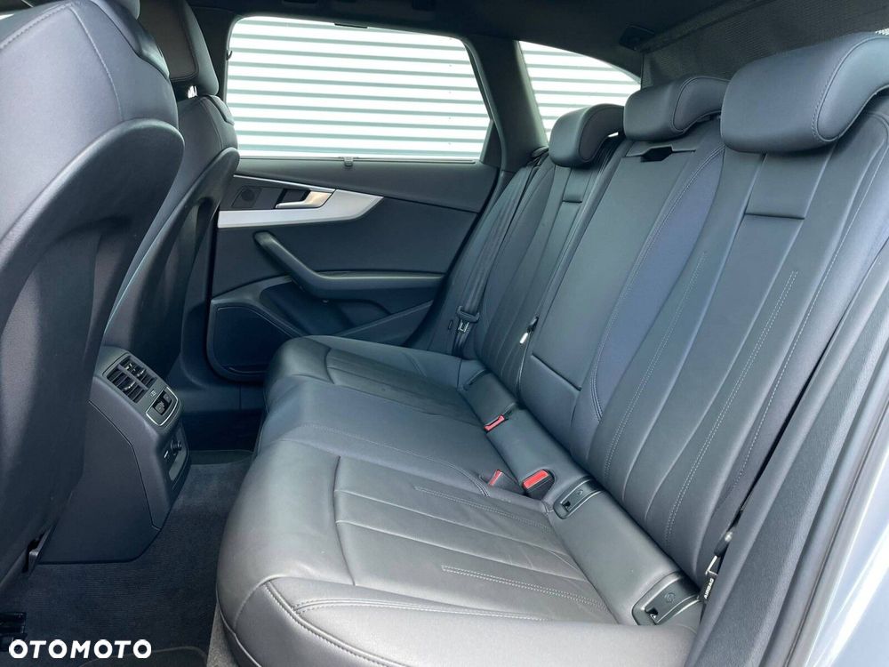 Audi A4 Avant - 13