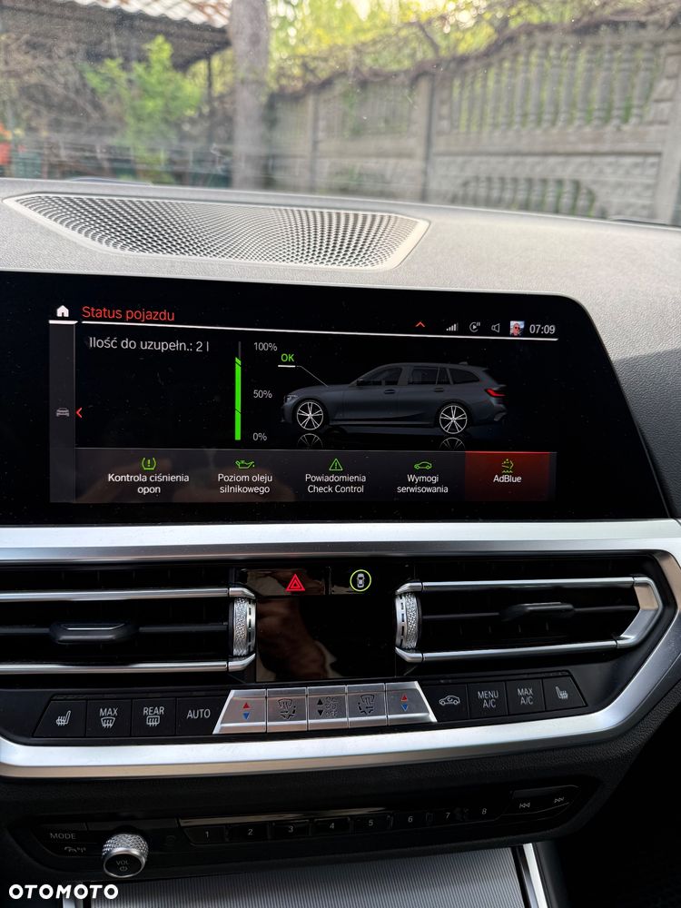 BMW Seria 3 320d xDrive mHEV - 10