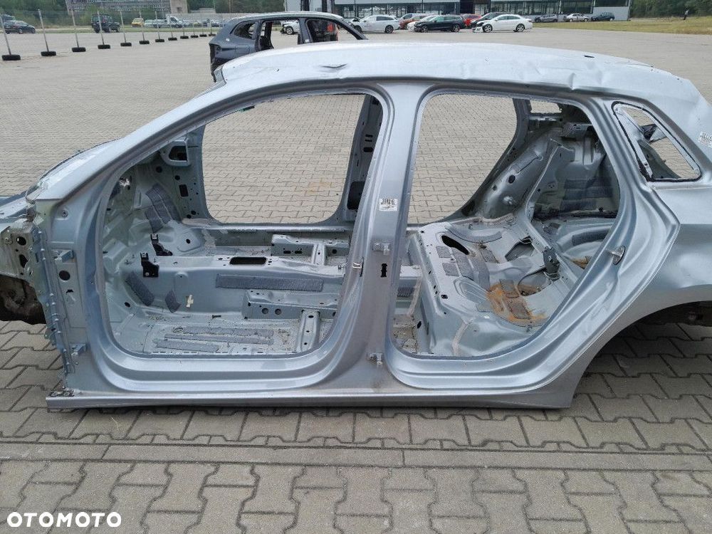 AUDI A3 8Y 5D SPORTBACK PRÓG SŁUEPK LEWY LZ7G - 1