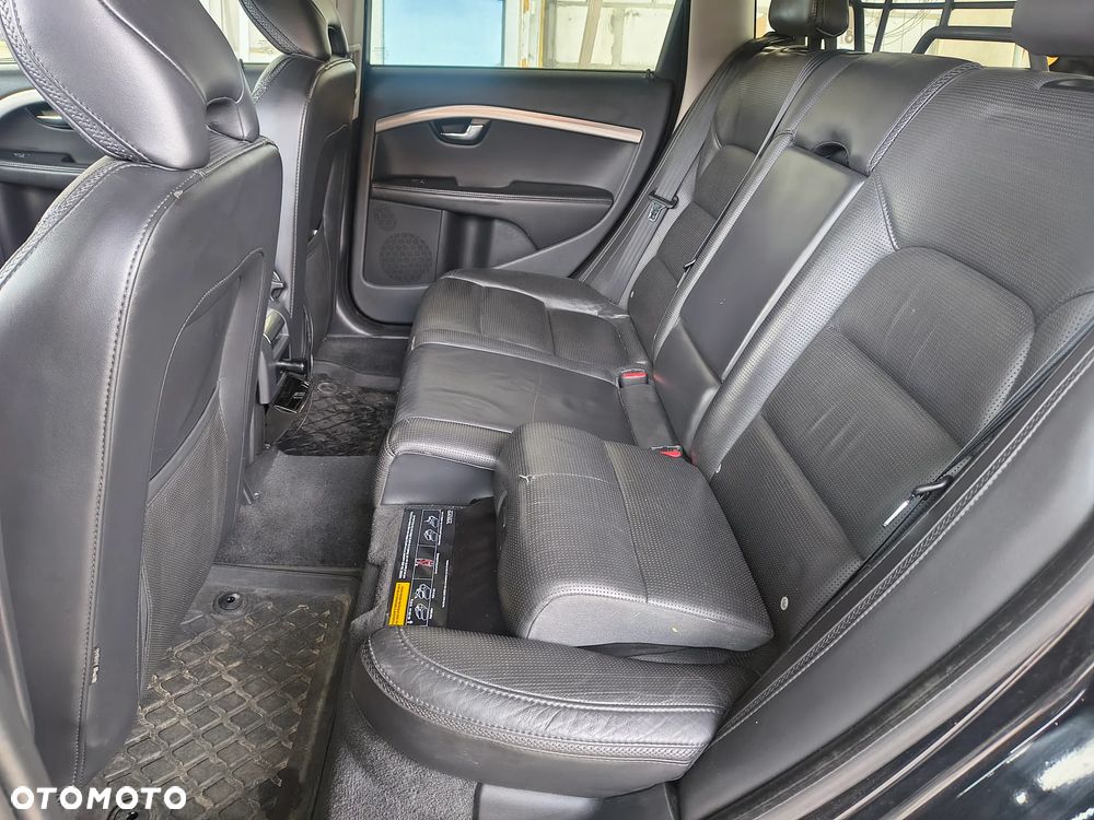 Volvo XC 70 2.4D AWD Summum - 8