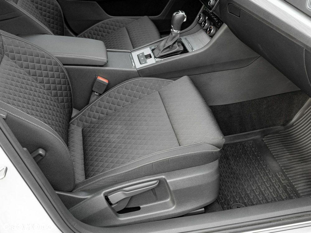 Skoda Superb 2.0 TDI SCR Ambition DSG - 31