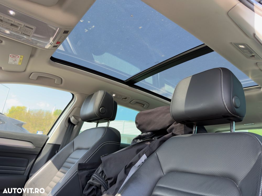 Volkswagen Passat 2.0 TDI SCR Elegance - 8