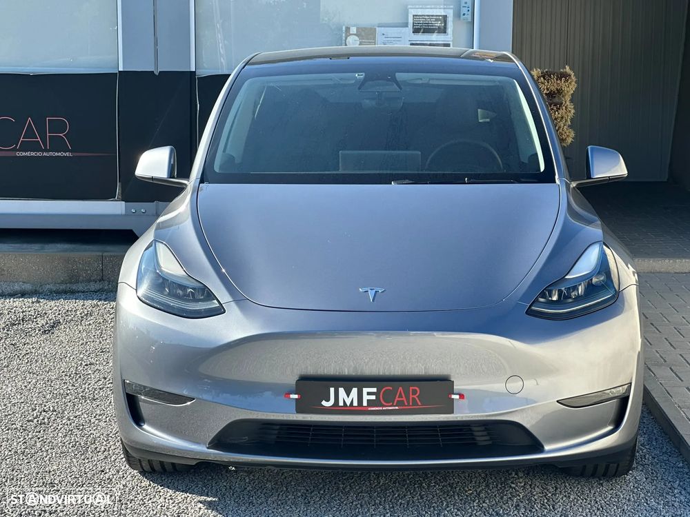 Tesla Model Y 2023 photo 2