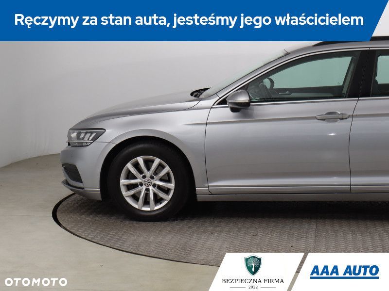 Volkswagen Passat Variant - 17
