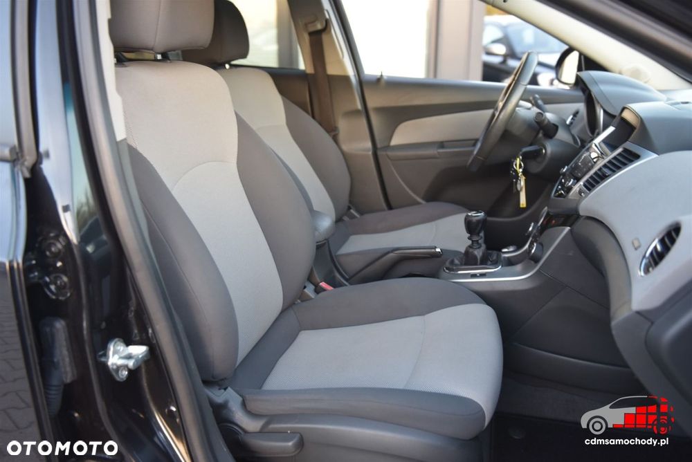 Chevrolet Cruze - 17