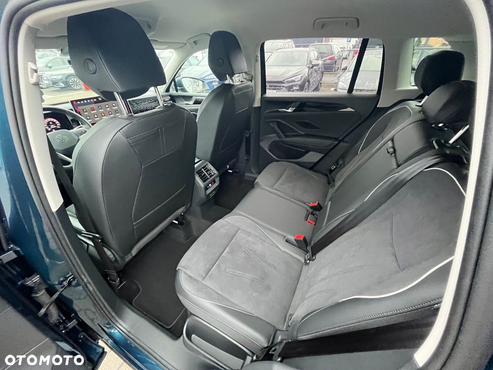 Volkswagen Tiguan - 18