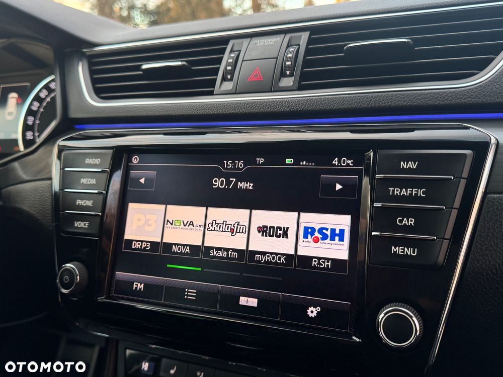 Skoda Superb 2.0 TDI DSG Premium Edition - 38