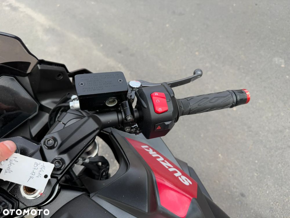 Suzuki GSX-R - 11