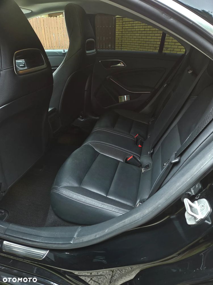 Mercedes-Benz CLA - 16