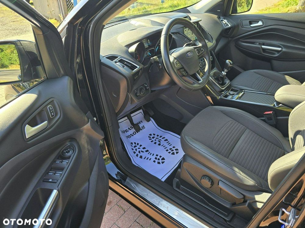 Ford Kuga - 13