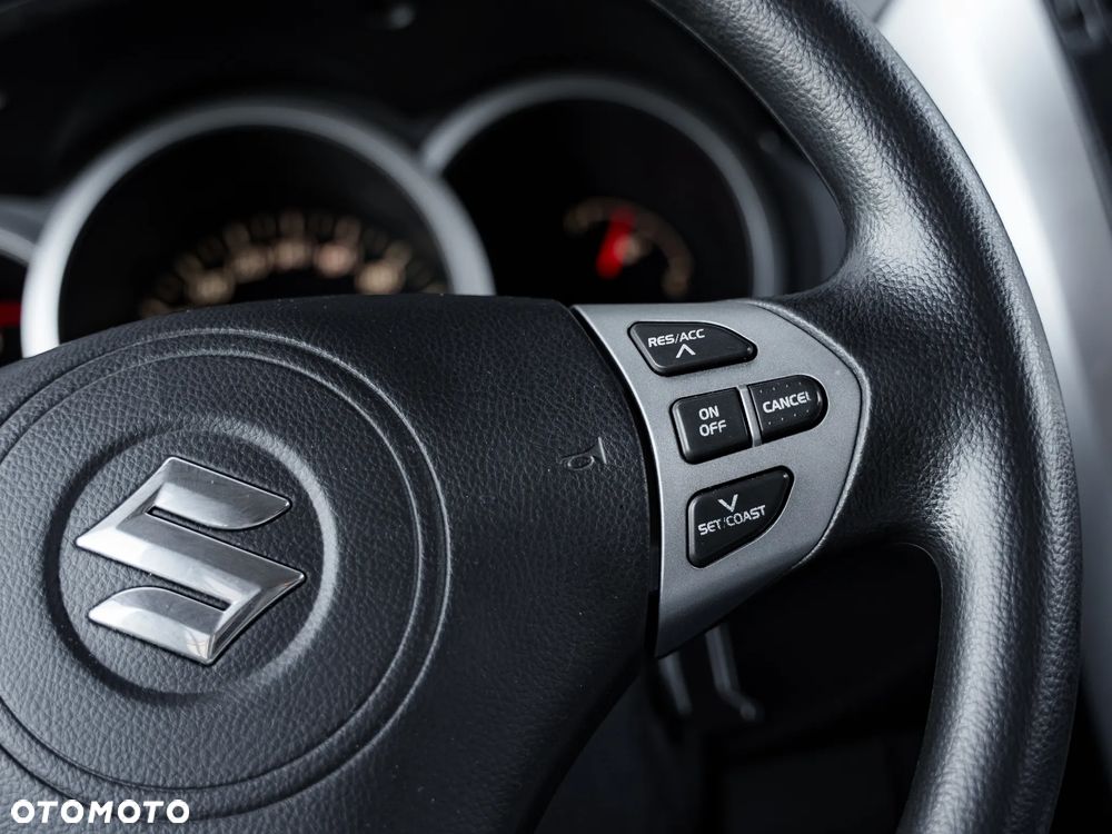 Suzuki Grand Vitara 1.9 DDiS Comfort + DPF Family - 34