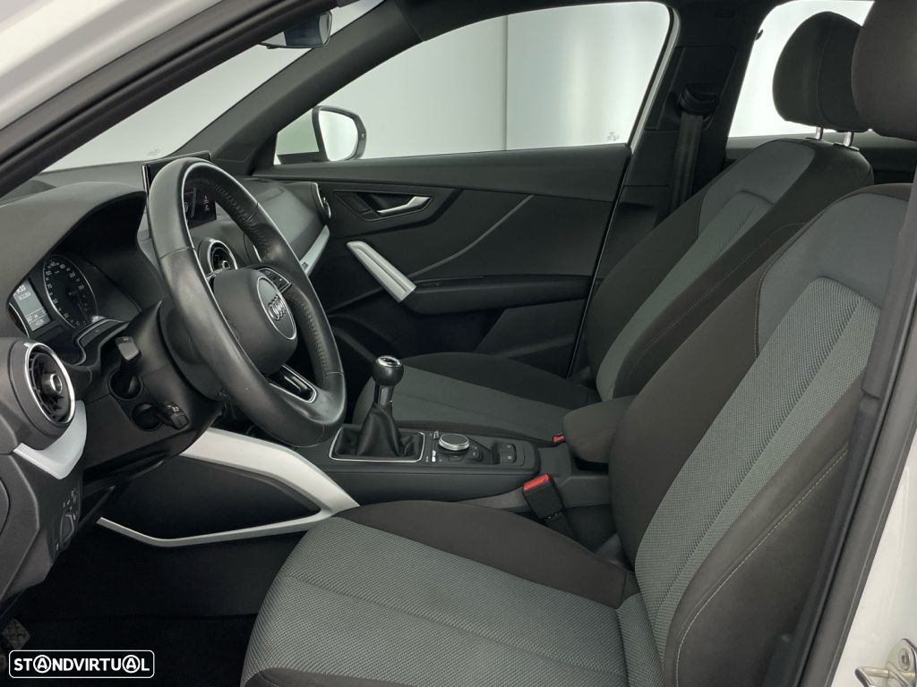 Audi Q2 1.0 TFSI Design - 11